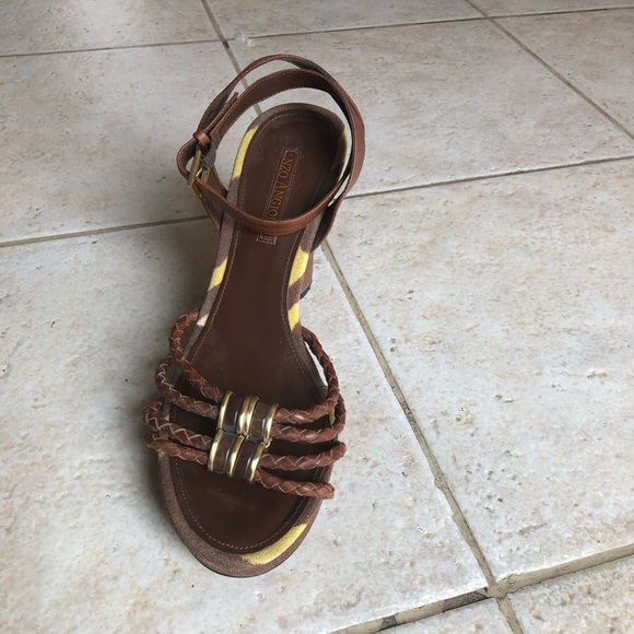 Shoes - Picture 2 of 3